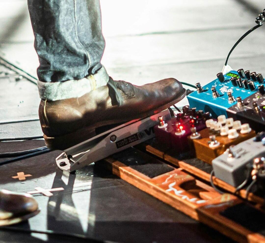 Curso Intensivo: Manejo de Pedales Analógicos y Digitales